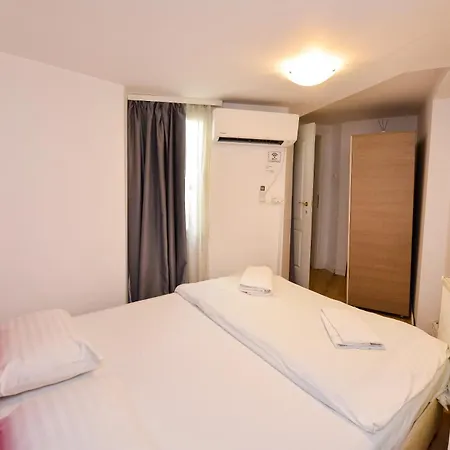 Ideal Center * Bukarest