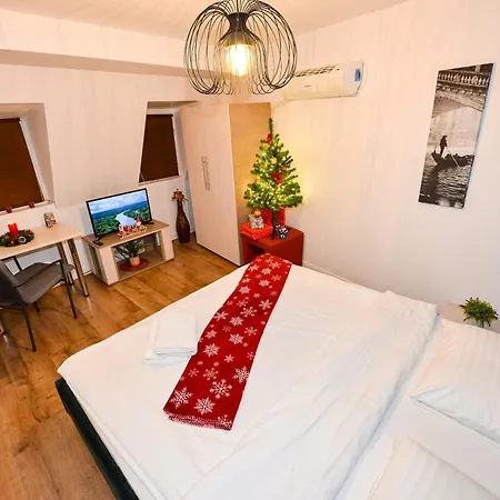 Ideal Center * Bukurešť