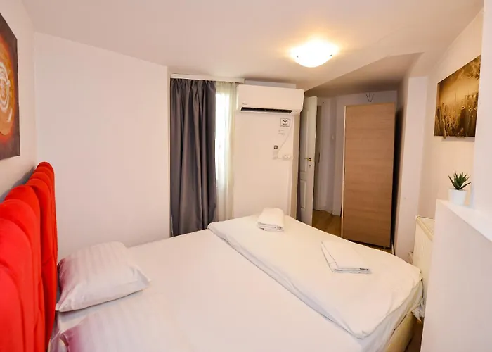 Ideal Center * Bucureşti