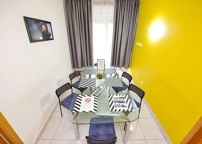 Ideal Center * Bucureşti