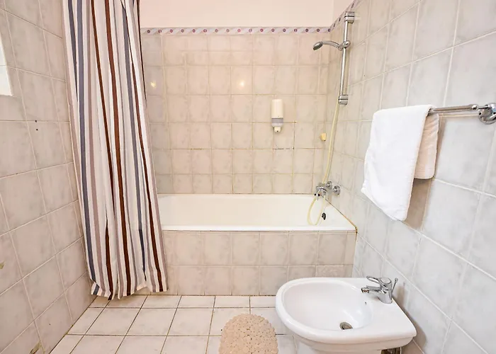 Ideal Center Апартаменти Бухарест